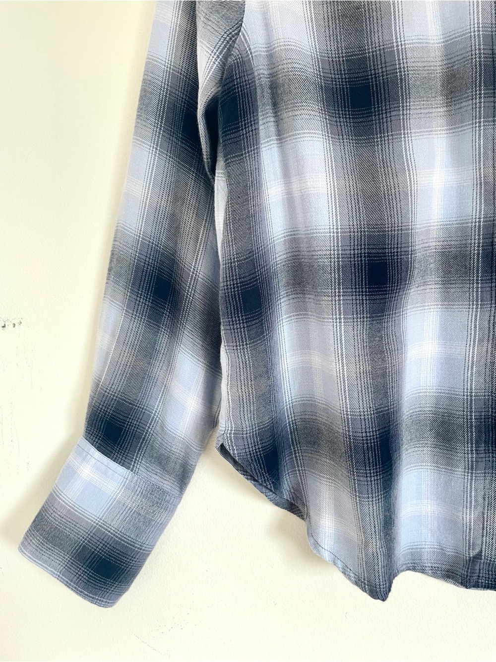 Madewell Easy Y-Neck Button-Up Shirt Size S EUC in Deep Indigo Flannel Comfy - Picture 10 of 15